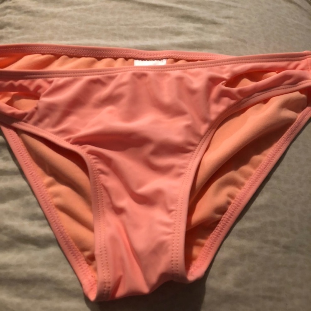 Target bikini - Picture 2 of 3